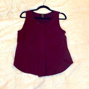 Sleeveless blouse